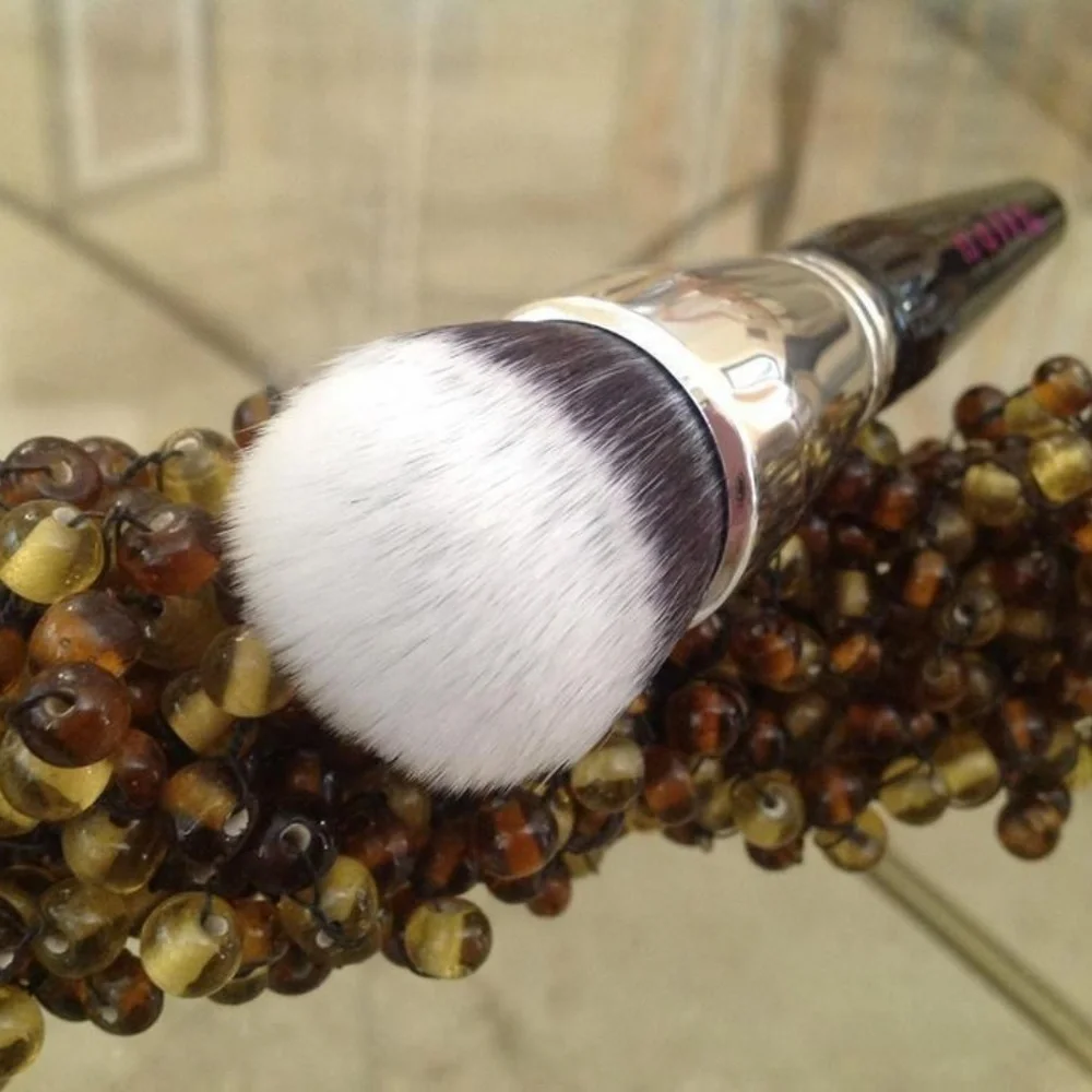 Mally Beauty Foundation Brush / FULL SIZE.